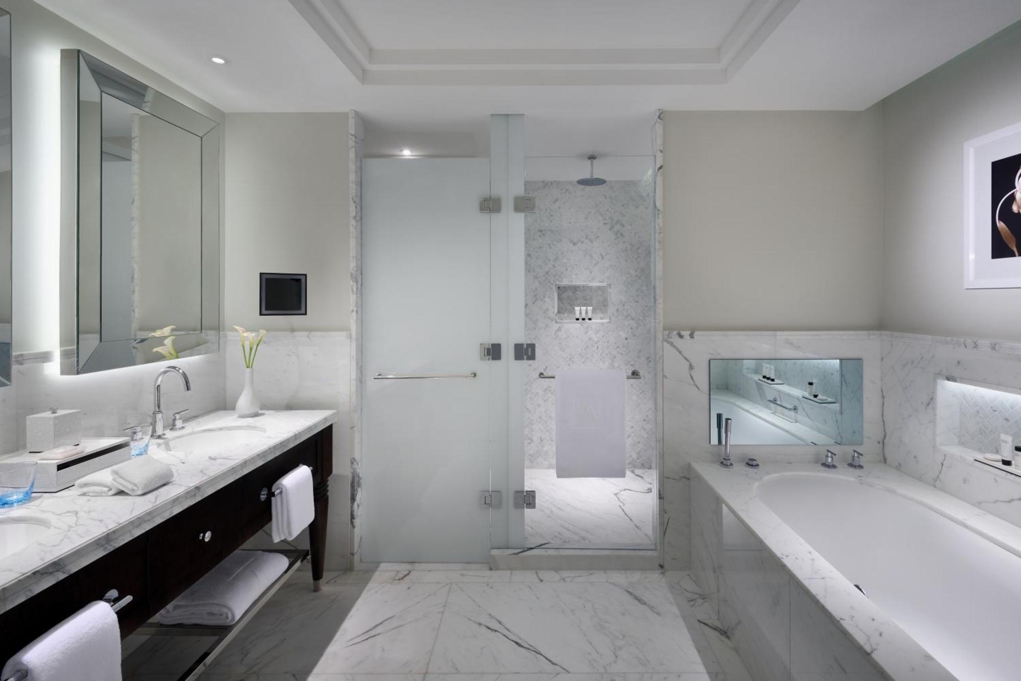 Premier Room King,1668098683:JPEG